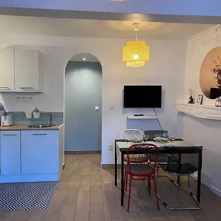 Tabi ,modern Chic Vs Free Parking,wifi,draps Appartement